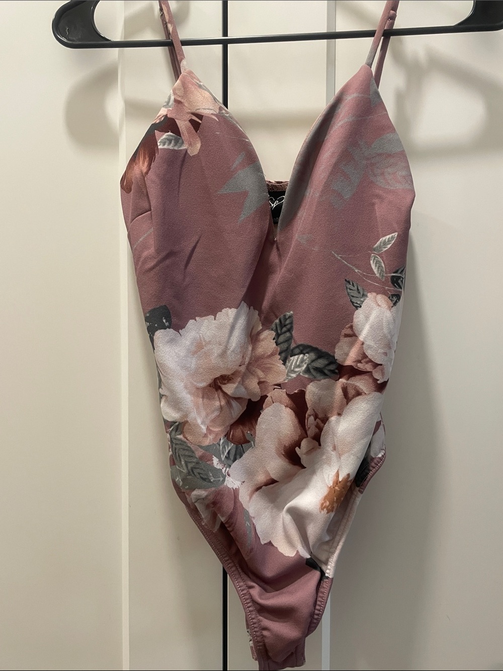 Windsor Dusty Rose Floral V-Neck Camisole Bodysuit